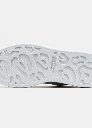 Жіночі кросівки білі з металевою вставкою у стилі alexander mcqueen3 фото