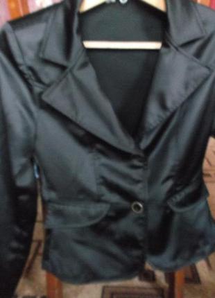 Пиджак черный атласный2 фото