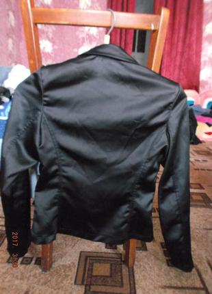 Пиджак черный атласный3 фото