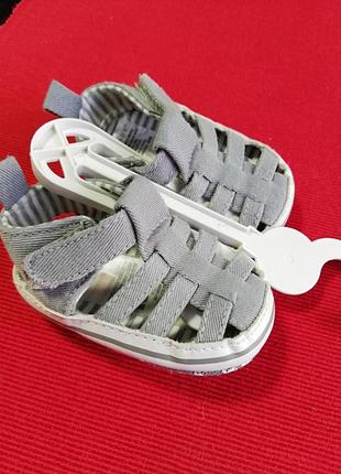 Топы, пинетки для малыша