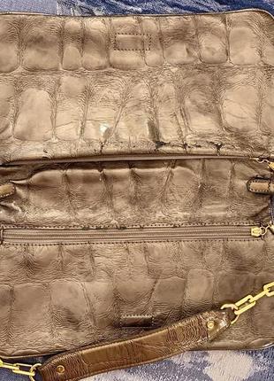 Лаковая сумка на цепочке под крокодиловую кожу .5 фото