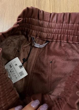 Новые кожаные шорты zara 36 размер полномерные4 фото