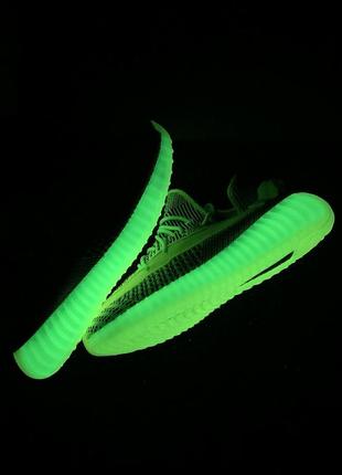 Женские кроссовки adidas yeezy boost 350 люкс качество2 фото