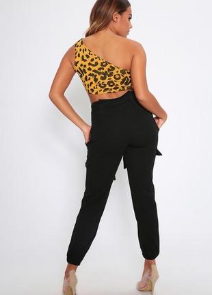 Топ на одно плече i saw it first mustard/black leopard print one shoulder crop top5 фото