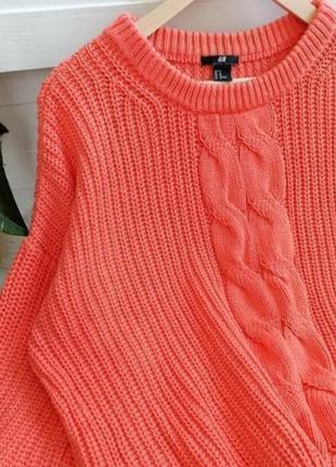 Яркий свитер оверсайз с рукавами тричетверти от hm