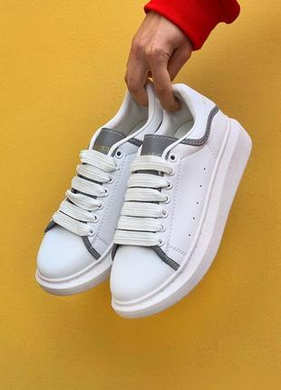 Alexander mcqueen oversized sneakers reflective 🆕 женские кроссовки маквин 🆕 белые7 фото