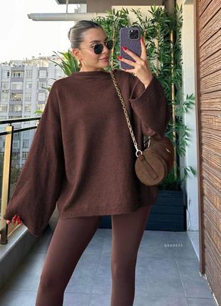 Жіночий костюм