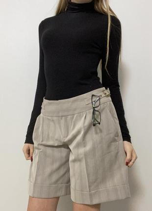 Серые шорты бермуды office siren