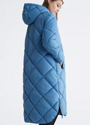 Теплий зимовий пуховик стьобане пальто calvin klein розмір м оверсайз кельвін кляйн пуффер4 фото