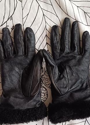 Кожаные перчатки ugg5 фото