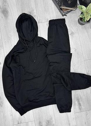 Спортивний костюм