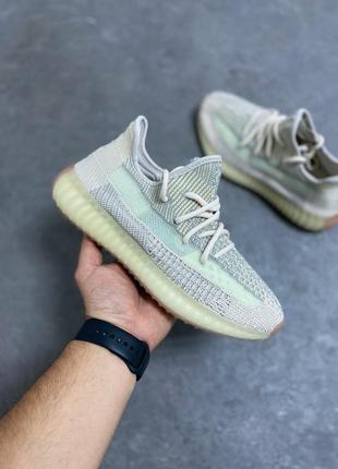 Женские кроссовки adidas yeezy boost 350 люкс качество