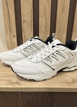 Нові кросівки bona білі 43, 44 розміри