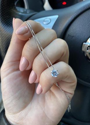 Камінчик на ланцюжку