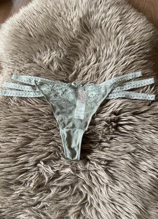 Шикарные стильные трусики стринги hunkemoller