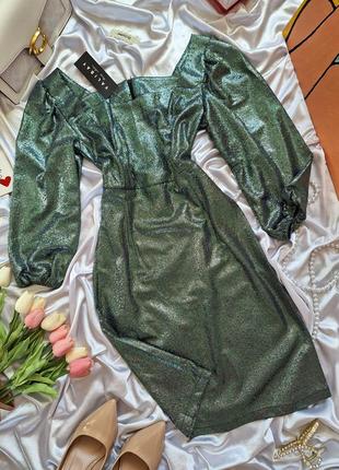 Блестящее мини платье изумрудного зеленого цвета с серебряным напылением9 фото