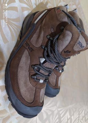 Треккинговые женские горные ботинки teva waterproof vibram