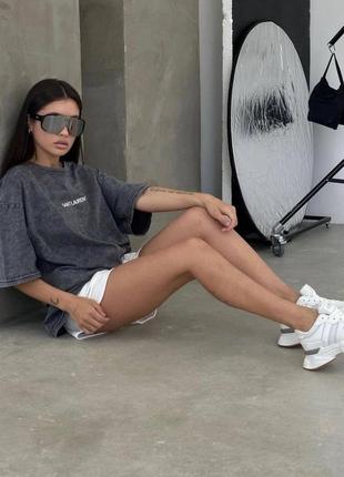 Графітова футболка довга з брендовим надписом під saint laurent levis, prada, balenciaga виварена варьонка тренд zara mango оверсайз бавовна котон3 фото