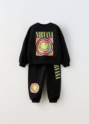 Детский черный костюм zara 110 см на флисе nirvana