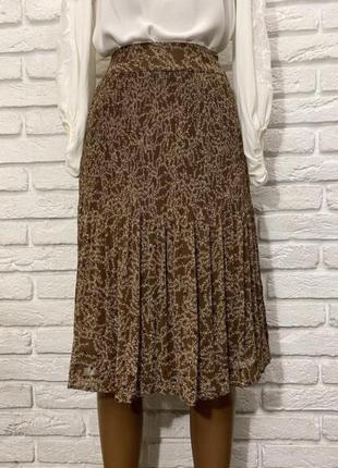 Плиссированная юбка миди в цветочный принт, с пайетками, boutique, new look, коричневая, расширенная, трапеция2 фото