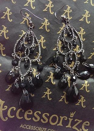 Красиві сережки нарядні