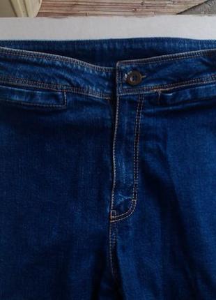 Прямые джинсы на высокой посадке4 фото