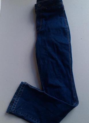 Прямые джинсы на высокой посадке6 фото
