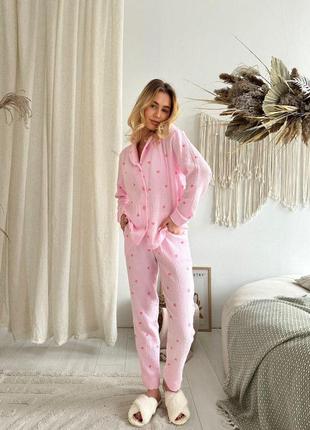 Женская одежда для сна муслиновый костюм в пижамном стиле рубашка и штаны цвет розовые сердца на розовом6 фото