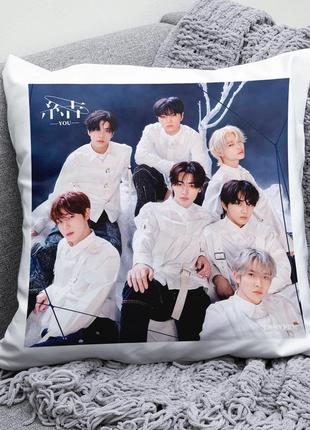 Декоративная подушка плюшева подарок с принтом kpop enhypen