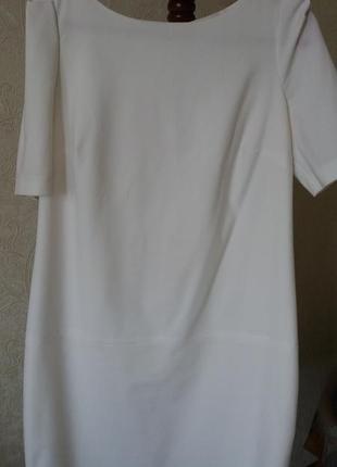 Белое прямое платье на подкладке из плотной ткани 46 размера.2 фото