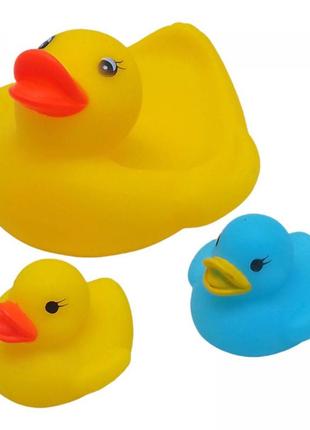 Набір для купання качка з каченятами 3 шт