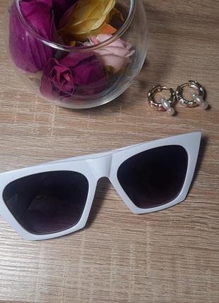 Окуляри сонцезахисні окуляри білі