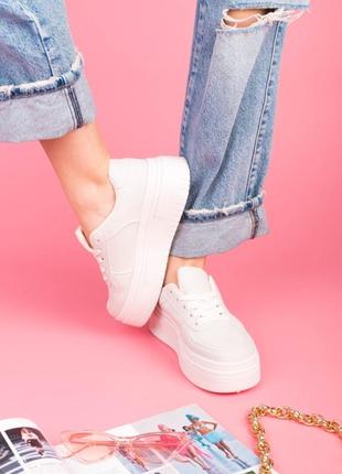 Женские белые кроссовки на платформе высокой подошве кеды криперы