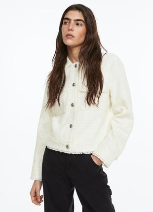Жакет жіночий кремовий  з бахромою  трикотажу букле h&m жіноча кофта стильна трендовий кардиган