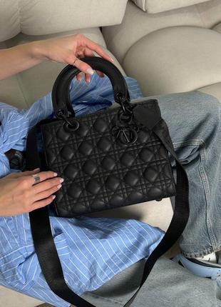 Известная фактурная женская сумка черного цвета dior топ диор