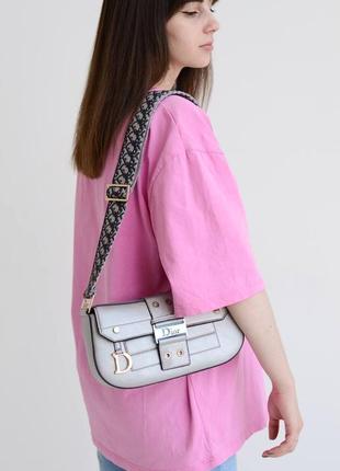 Стильная сумка багет в сером цвете christian dior, топ модель диор