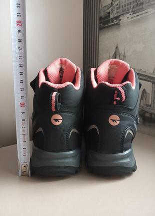 Ботинки hi-tec (37,5) термоботинки осень-зима женские7 фото