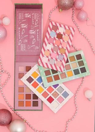 Палетка теней для век i heart revolution elf omg palette book collection1 фото