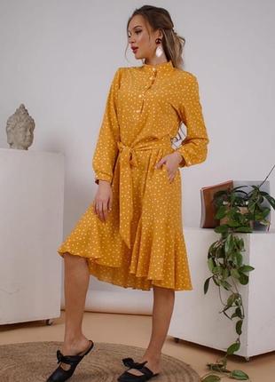 Свободное платье в мелкий горошек