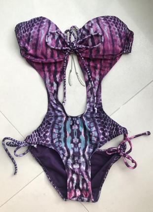 Сдельный купальник