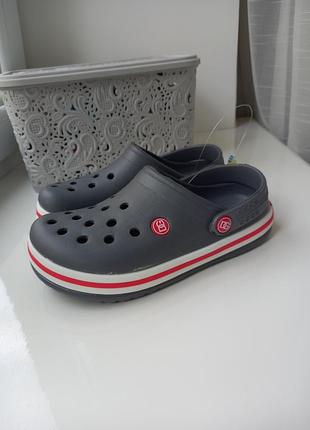 Легесенькі зручні крокси сабо україеа даго стиль