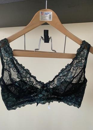 Бюстгалтер