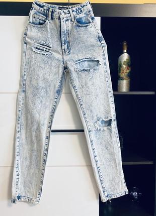 Джинсы,плотные джинсы,джинсы варенка,джинсы с разрезами1 фото