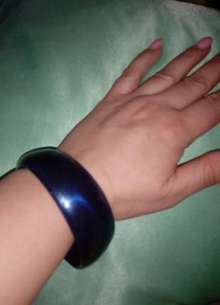 Браслет на руку, пластик