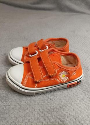 Легенькі кеди