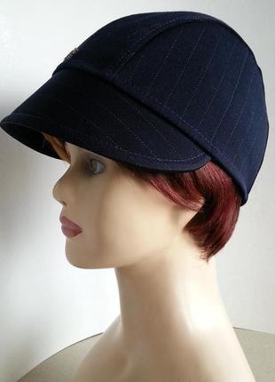 Кепка шапелье женская. полоска темно - синяя. мини - кокарда "корона"8 фото
