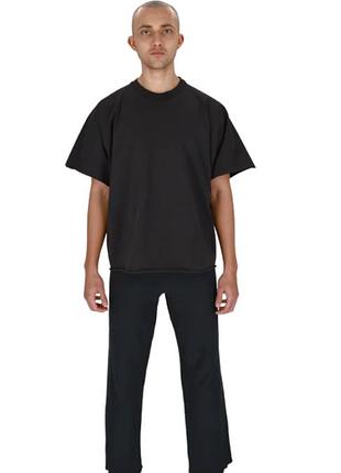 Yeezy one box t ,  vultures