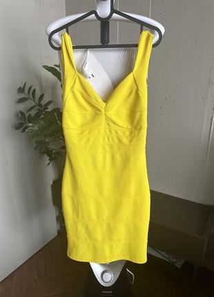 Сукня жовта