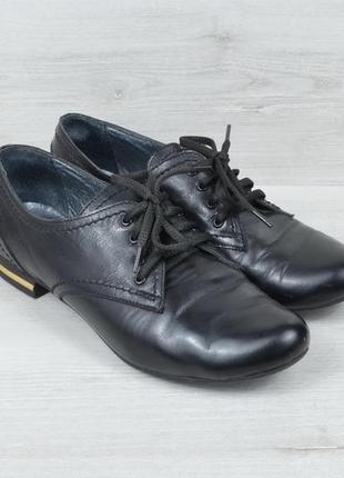 Чорні класичні туфлі4 фото