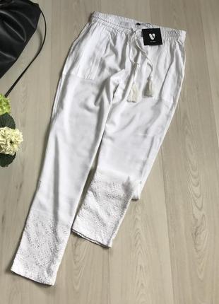 Нові білі легкі штани by very розмір xl